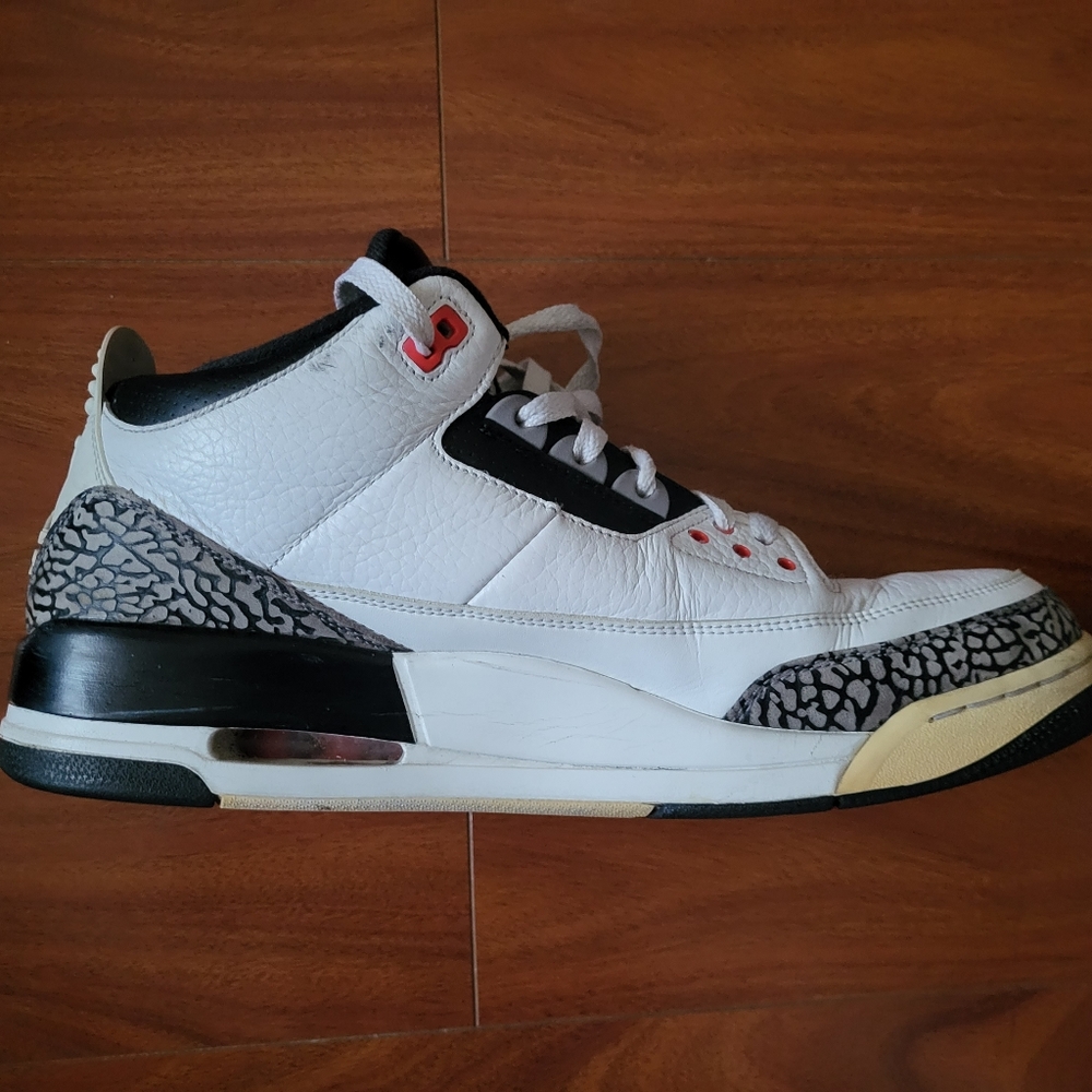 Michael Jordan shoes - Picture 7 of 8